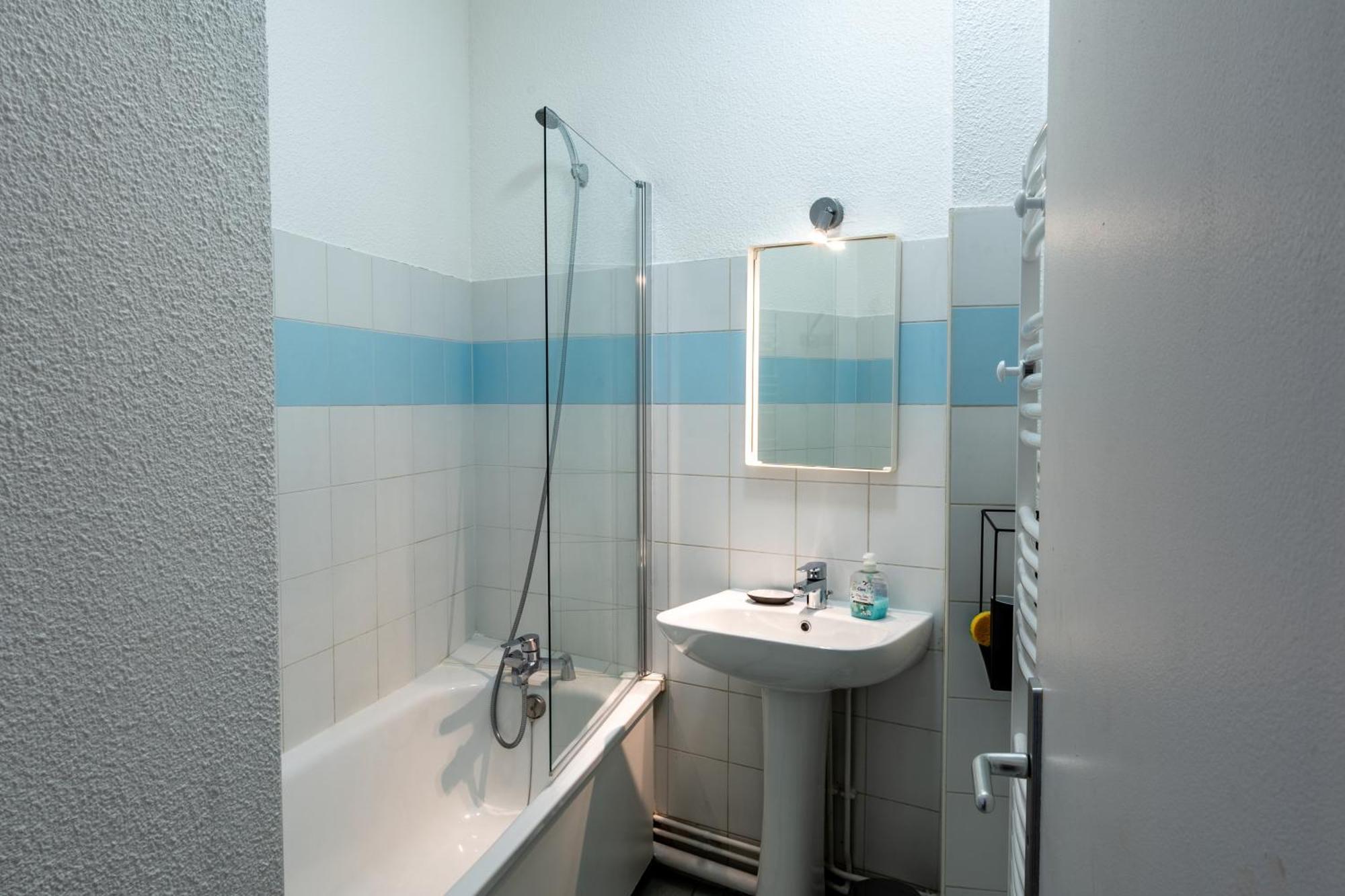 Residence Serenity - Hyper Centre - Bagagerie Lourdes Room photo