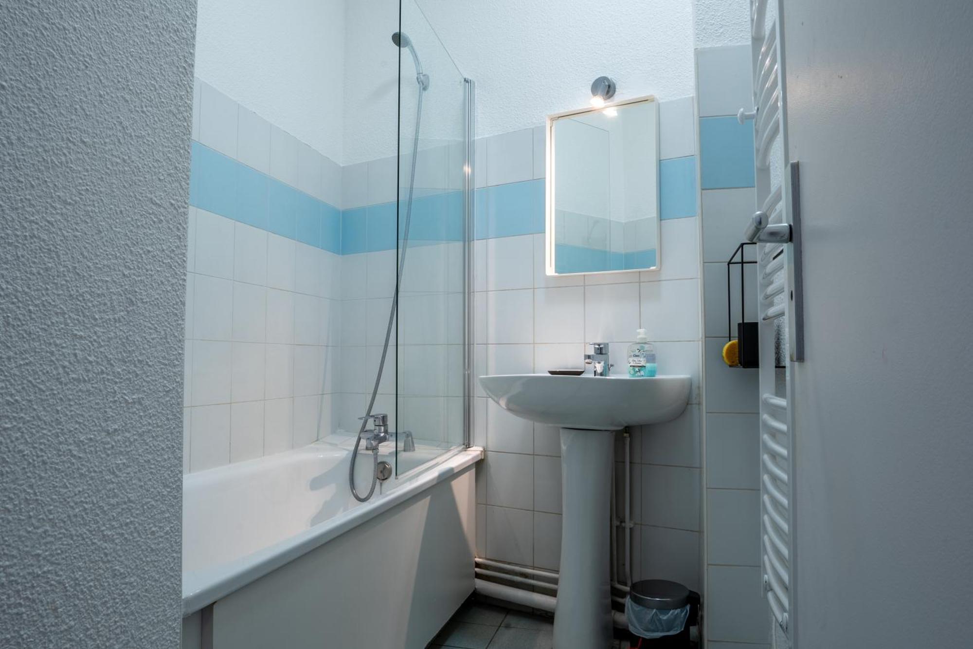 Residence Serenity - Hyper Centre - Bagagerie Lourdes Room photo